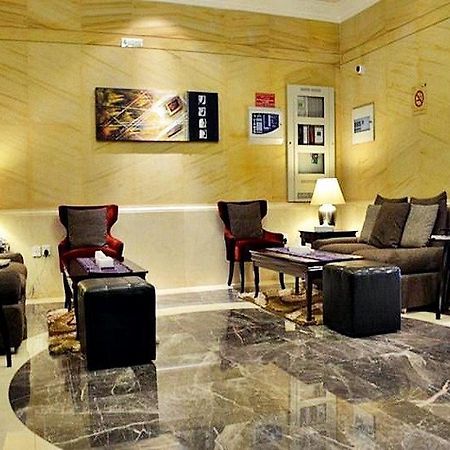 Richmond Greens Hotel Дубай Екстериор снимка