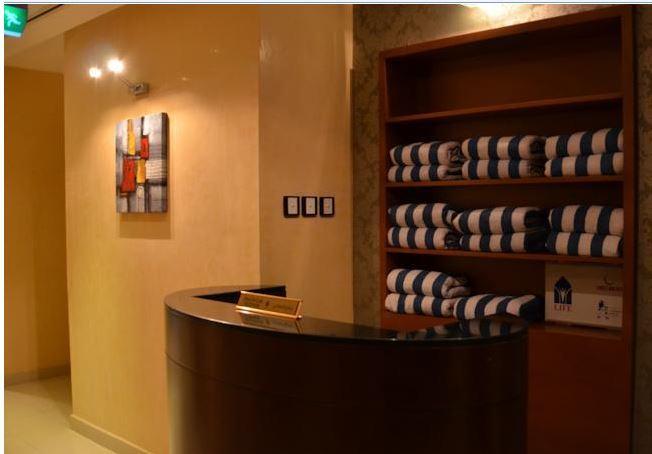 Richmond Greens Hotel Дубай Екстериор снимка